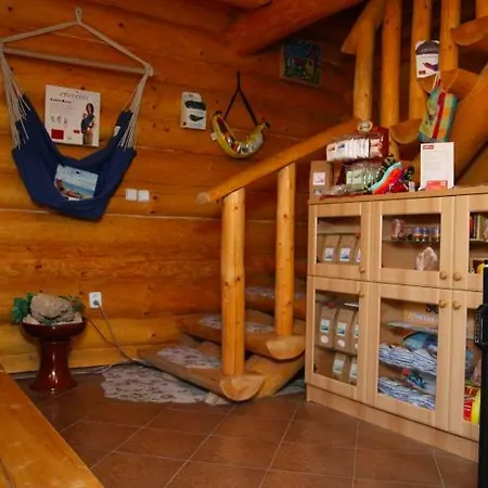 Apartman V Zrube So Solnou Jaskynou