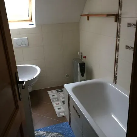 Lejlighed Apartman V Zrube So Solnou Jaskynou